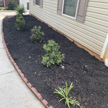 Flowerbed Creations - Flowerbed Install - Landscaping Near Me