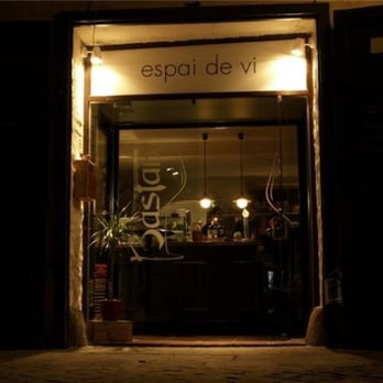 Bastaix - Entrance Bastaix - Tapas Bars Near Me - Barcelona, B