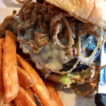 Islands Restaurant - Burgers Near Me - Carlsbad, California