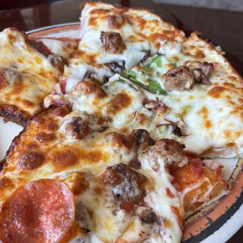 Quatro's Deep Pan Pizza - 1/2 "Meeteater", 1/2 "Challenge" - Pizza Near Me - Carbondale, Illinois Quatro's Deep Pan Pizza - 1/2 "Meeteater", 1/2 "Challenge" - Pizza Near Me - Carbondale, Illinois