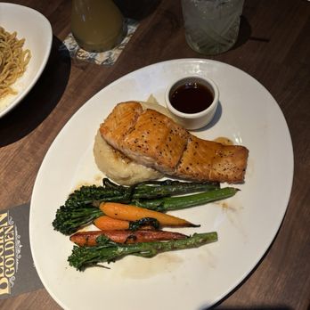 Yard House - Whiskey Glazed Salmon - Bars Near Me - Tampa, Florida Yard House - Whiskey Glazed Salmon - Bars Near Me - Tampa, Florida