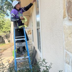 Clear & Clean - Cleaning some beautiful windows in the San Antonio area. #shavanoparktx #cleanwindows #lovenature #windowwashing Clearcleantx.com