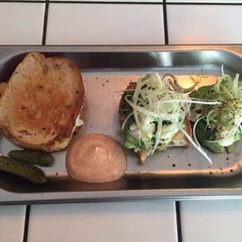 Fætter Fætter - Tuna melt, avocado with goat cheese toast, and avocado side - Bars Near Me - Copenhagen, 84 Fætter Fætter - Tuna melt, avocado with goat cheese toast, and avocado side - Bars Near Me - Copenhagen, 84