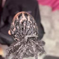 To The Tee Styles - Loc retwist