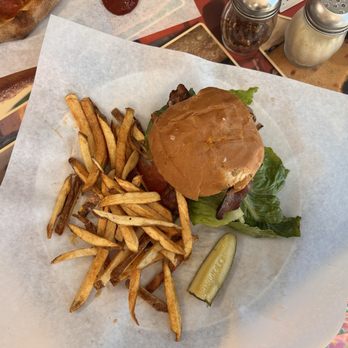 Papa Duke's Deli & Grill - 6 oz. Mr Big Burger - Delis Near Me - Poway, California