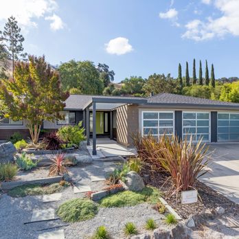 Narco Plastering - Acrylic smooth trowel finish with integral color on this beautiful modern overhaul. - Stucco Services Near Me - Santa Clara, California Narco Plastering - Acrylic smooth trowel finish with integral color on this beautiful modern overhaul. - Stucco Services Near Me - Santa Clara, California