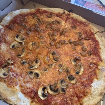 JP’s Pizza - Half mushrooms and Italian sausage - Pizza Near Me - Kaumakani, Hawaii
