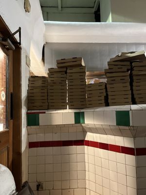 Folliero's Italian Food and Pizza by null