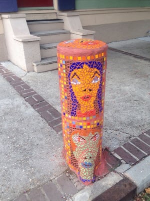 Horn's Eatery by null