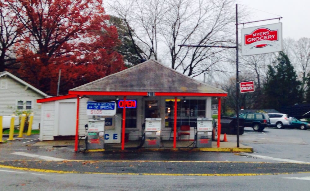 Myers W G Grocery Store Logo