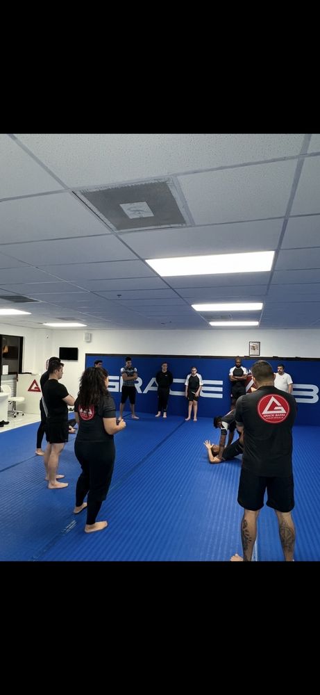 Gracie Barra O'Fallon, MO Logo