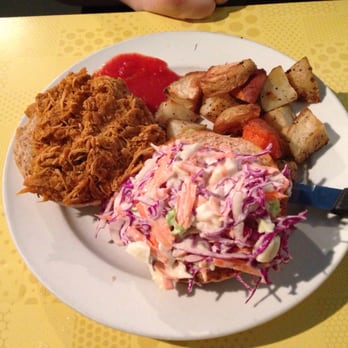 Roundel Cafe - Pulled chicken sandwich/burger - Breakfast & Brunch Near Me - Vancouver, British Columbia Roundel Cafe - Pulled chicken sandwich/burger - Breakfast & Brunch Near Me - Vancouver, British Columbia
