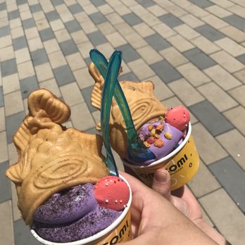 Somisomi - Ube Upside Down w Macaron. - Desserts Near Me - Cupertino, California Somisomi - Ube Upside Down w Macaron. - Desserts Near Me - Cupertino, California