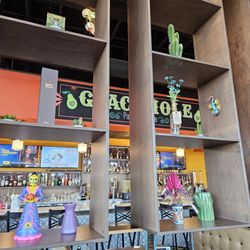 El Guacamole Patio & Cantina - Wall dividing the bar area from the dinning area