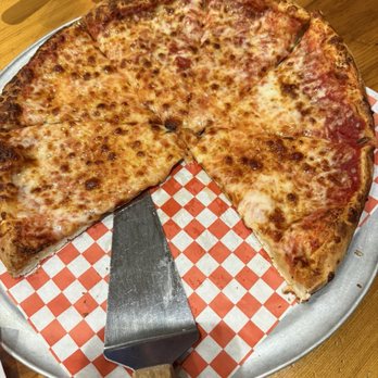 Vanelli's Bistro - Cheese pizza - Salad Near Me - Tupelo, Mississippi Vanelli's Bistro - Cheese pizza - Salad Near Me - Tupelo, Mississippi