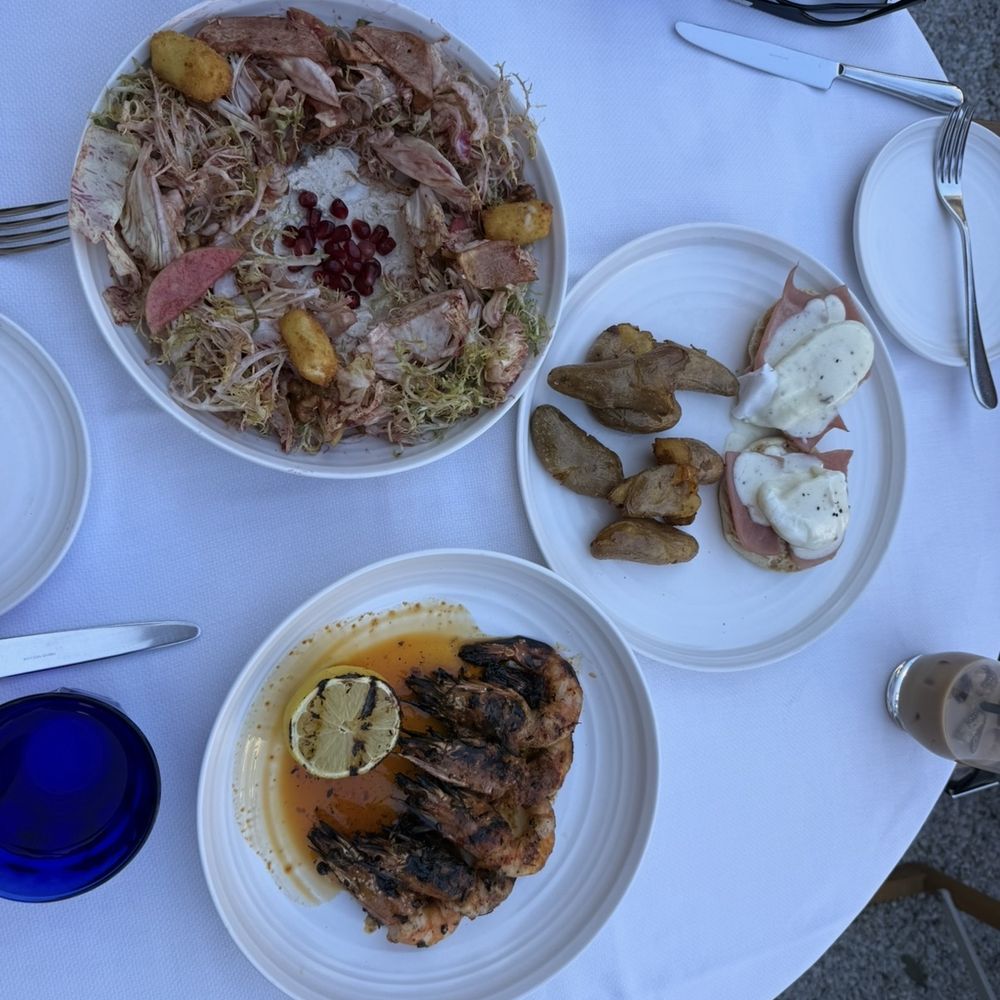 The Terrace - Weekend Brunch - New American Near Me - Beverly Hills, California The Terrace - Weekend Brunch - New American Near Me - Beverly Hills, California