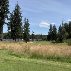 Waverly Woods Golf Course - A beautiful view before teeing off!  ‍