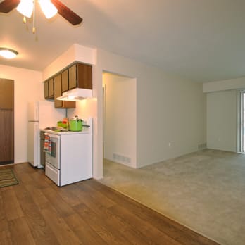 Stoneridge Manor - Apartments Near Me - Farmington Hills, Michigan Stoneridge Manor - Apartments Near Me - Farmington Hills, Michigan