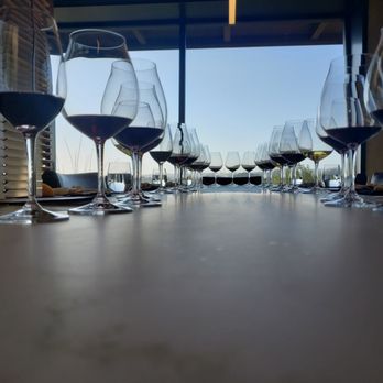 Gary Farrell Vineyards & Winery - Wine pairings - Wine Tours Near Me - Healdsburg, California Gary Farrell Vineyards & Winery - Wine pairings - Wine Tours Near Me - Healdsburg, California