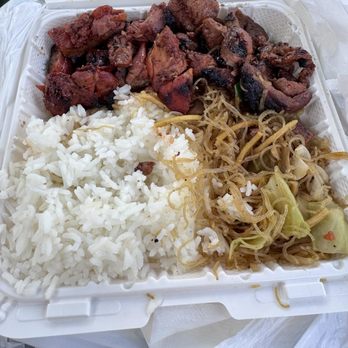 Nanay's Best BBQ - Pork/ chicken barbecue with rice/ pansit - Barbeque Near Me - San Diego, California Nanay's Best BBQ - Pork/ chicken barbecue with rice/ pansit - Barbeque Near Me - San Diego, California