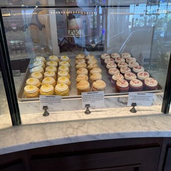Nadia Cakes - Inside display - Bakeries Near Me - Woodbury, Minnesota Nadia Cakes - Inside display - Bakeries Near Me - Woodbury, Minnesota