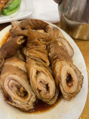 Ting Wong by null