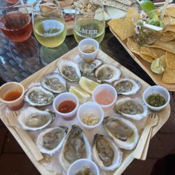The Oyster Lover Mobile Raw Bar - Oyster platter