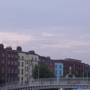 Ha'penny Bridge - Landmarks & Historical Buildings Near Me - Dublin, D