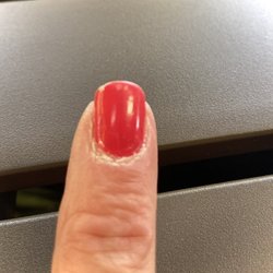 Majestic Nails - Right index finger cuticle