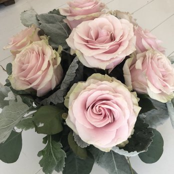 The Flower Shop - Flower bouquet after 3 days. Even more gorgeous. - Florists Near Me - Boerne, Texas The Flower Shop - Flower bouquet after 3 days. Even more gorgeous. - Florists Near Me - Boerne, Texas