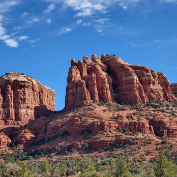 Cathedral Rock - The Cathedral Rock Vortex spot - Hiking Near Me - Sedona, Arizona Cathedral Rock - The Cathedral Rock Vortex spot - Hiking Near Me - Sedona, Arizona