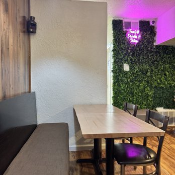 9jaGrills - Seating area - Seafood Near Me - Oakland, California 9jaGrills - Seating area - Seafood Near Me - Oakland, California