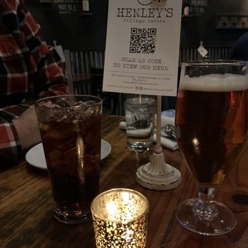 Henley's Village Tavern - Fat Tire Amber. yum - Gastropubs Near Me - Brightwaters, New York