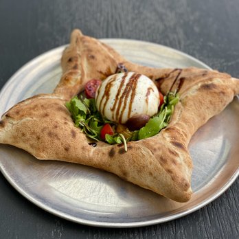Macoletta - Burrata Canvas - Italian Near Me - Astoria, New York Macoletta - Burrata Canvas - Italian Near Me - Astoria, New York
