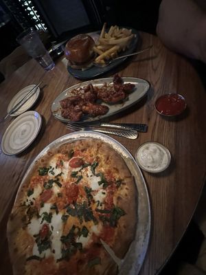 B3 Restaurant & Bar by null