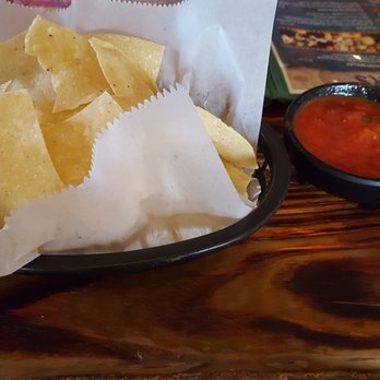 Mexico Restaurant - Great chips but terrible salsa.  Tastes just like tomato sauce. - Mexican Near Me - Honolulu, Hawaii