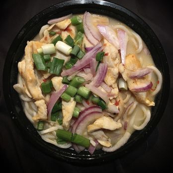 Yamo - Chicken Noodle Soup (Khao Soi): Nicely done, though I would have hoped for a heavier dose of coconut milk to make it thicker and creamier. - Burmese Near Me - San Francisco, California