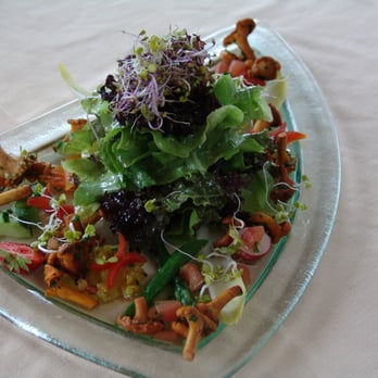 Bodycur - Sommerlicher Salat mit Pfifferlingen - Nutritionists Near Me - Wiesbaden, HE