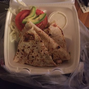Chiquis Tacos - Chicken quesadilla - Food Trucks Near Me Chiquis Tacos - Chicken quesadilla - Food Trucks Near Me