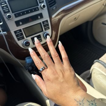 Ledo's Nails - Nail Salons Near Me - Edmonds, Washington