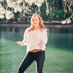 Lara May - Light Body Healing & Consulting