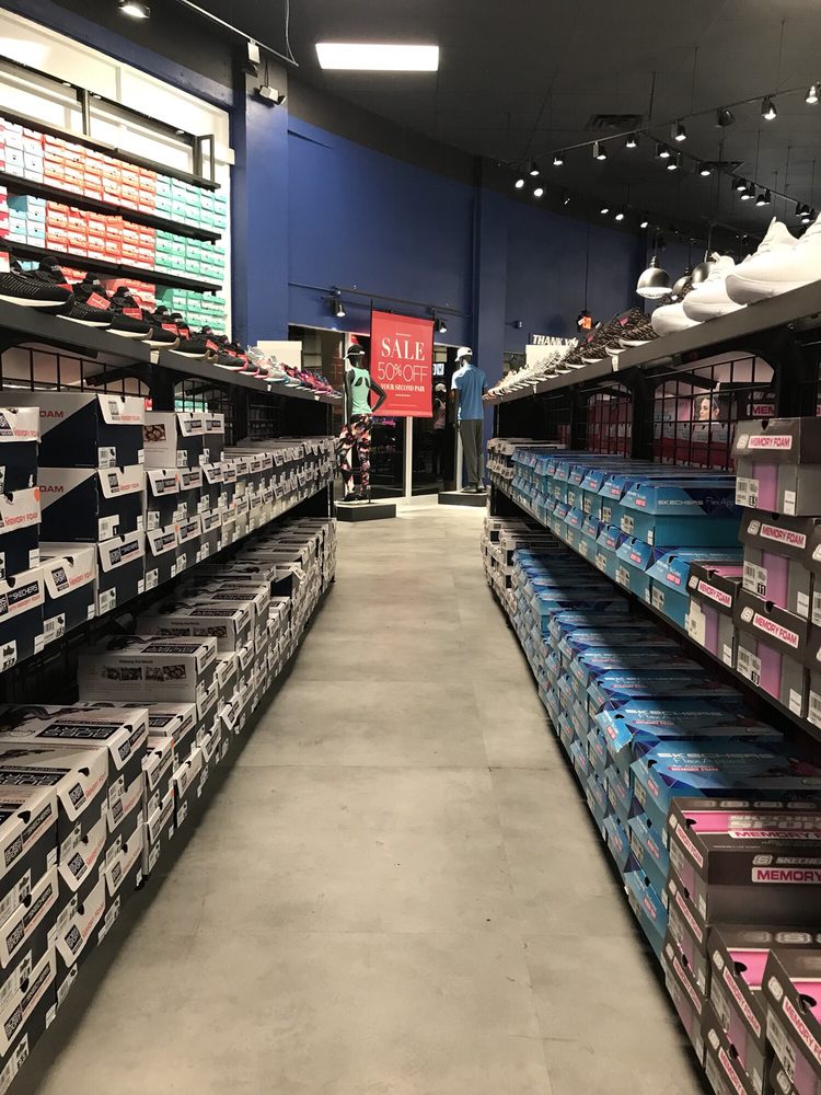 sketchers warehouse