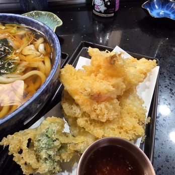 Sushi Lovers - Tempura Udon - Sushi Bars Near Me - Richmond, British Columbia Sushi Lovers - Tempura Udon - Sushi Bars Near Me - Richmond, British Columbia