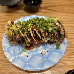 Tsubame Rotating Sushi - Tempura Steak & Shrmp Roll
