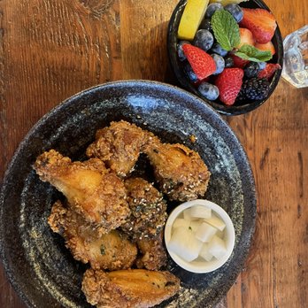 Surisan - Soy & garlic Korean fried chicken with a side of mixed berries - Korean Near Me - San Francisco, California Surisan - Soy & garlic Korean fried chicken with a side of mixed berries - Korean Near Me - San Francisco, California