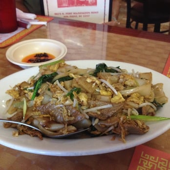 Peking Chef - Pad siew - Indonesian Near Me - Fox Point, Wisconsin Peking Chef - Pad siew - Indonesian Near Me - Fox Point, Wisconsin