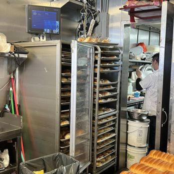 New Cameron Bakery - Bakeries Near Me - Chinatown, New York