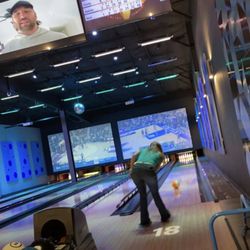 Big Time Entertainment - Bowling lane