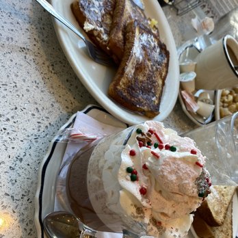 Lindenhurst Diner - Old Fashioned French Toast, peppermint twist hot chocolate - Diners Near Me - Lindenhurst, New York Lindenhurst Diner - Old Fashioned French Toast, peppermint twist hot chocolate - Diners Near Me - Lindenhurst, New York