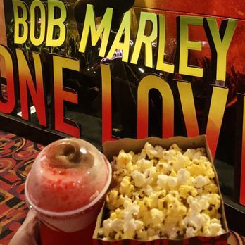 cinemark pretzel bites